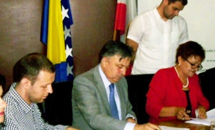 Ministar Zukić potpisao ugovore o finansiranju zapošljavanja